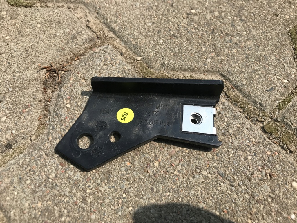 фото №2, Audi r8 4s кронштейн напрямна правий 4s0807084