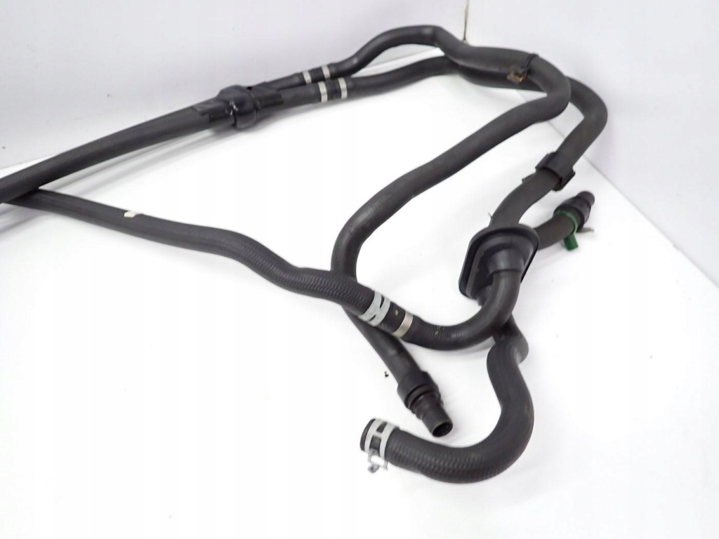 Патрубок шланг трубка води 1065389-00-e tesla model s 17r Недорого