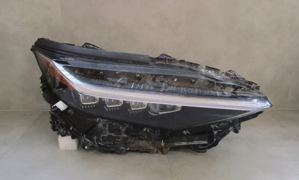 фото №1, Лампа перед toyota bz4x ea10 full led rh 22-