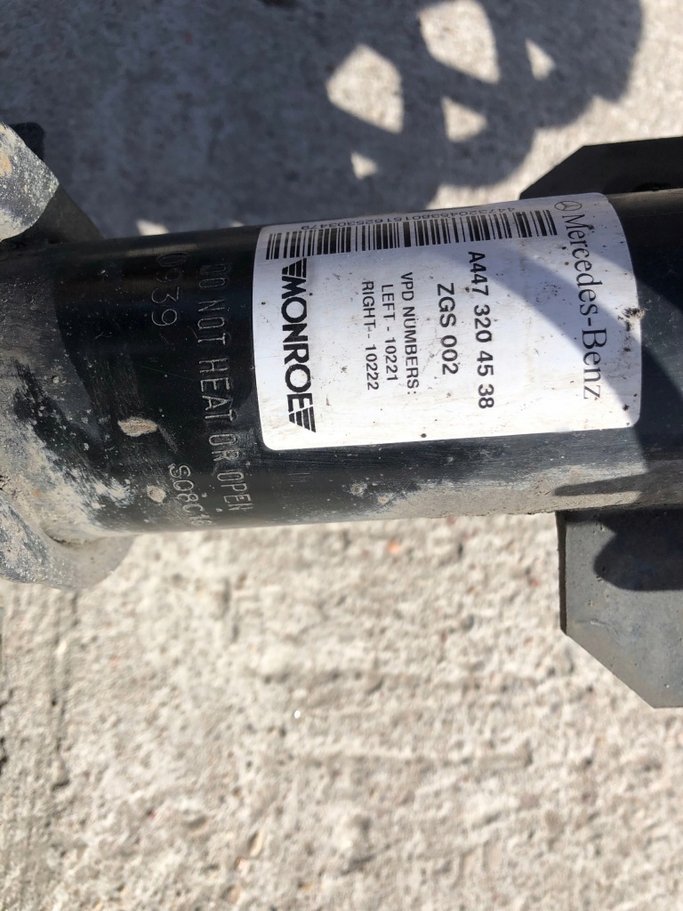 фото №4, Mercedes vito w447 поворотний кулак правий лівий перед