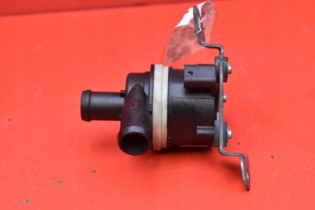 фото №4, Помпа насос циркуляція wody 55588581 opel astra 5 v k 1.6t 200 km 15-20