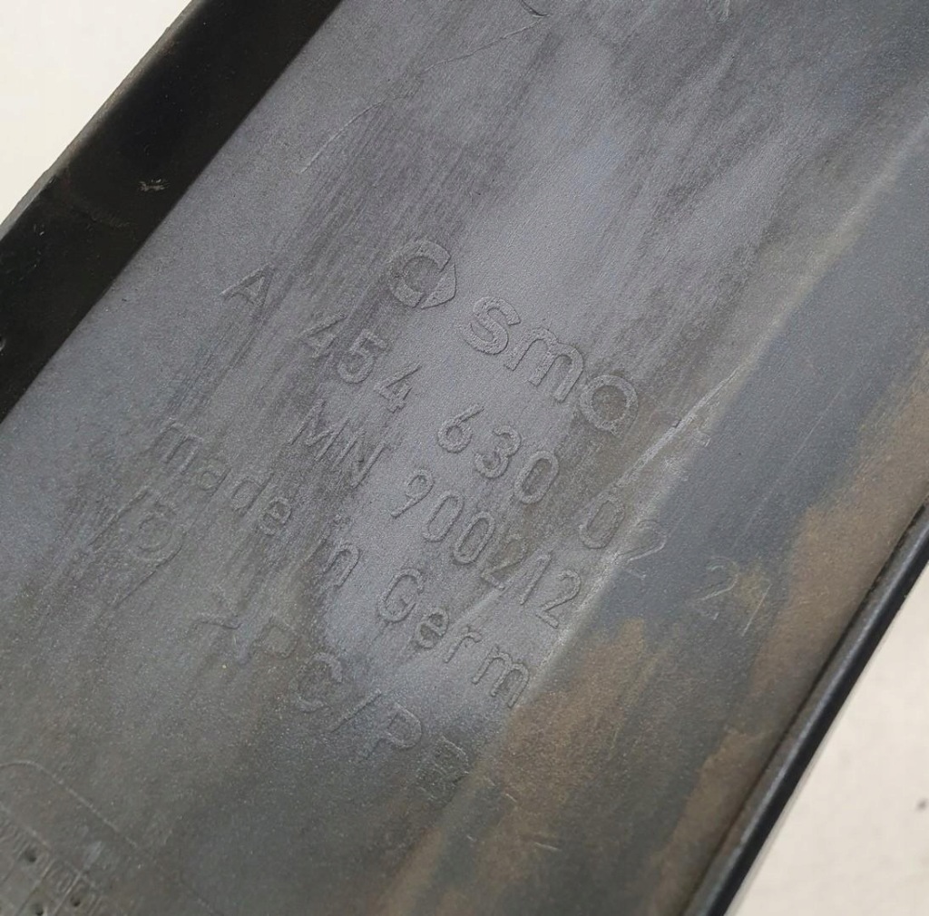 Крило правий задні задній eb4 eaf smart forfour 454 a4546300221 Зі Шроту