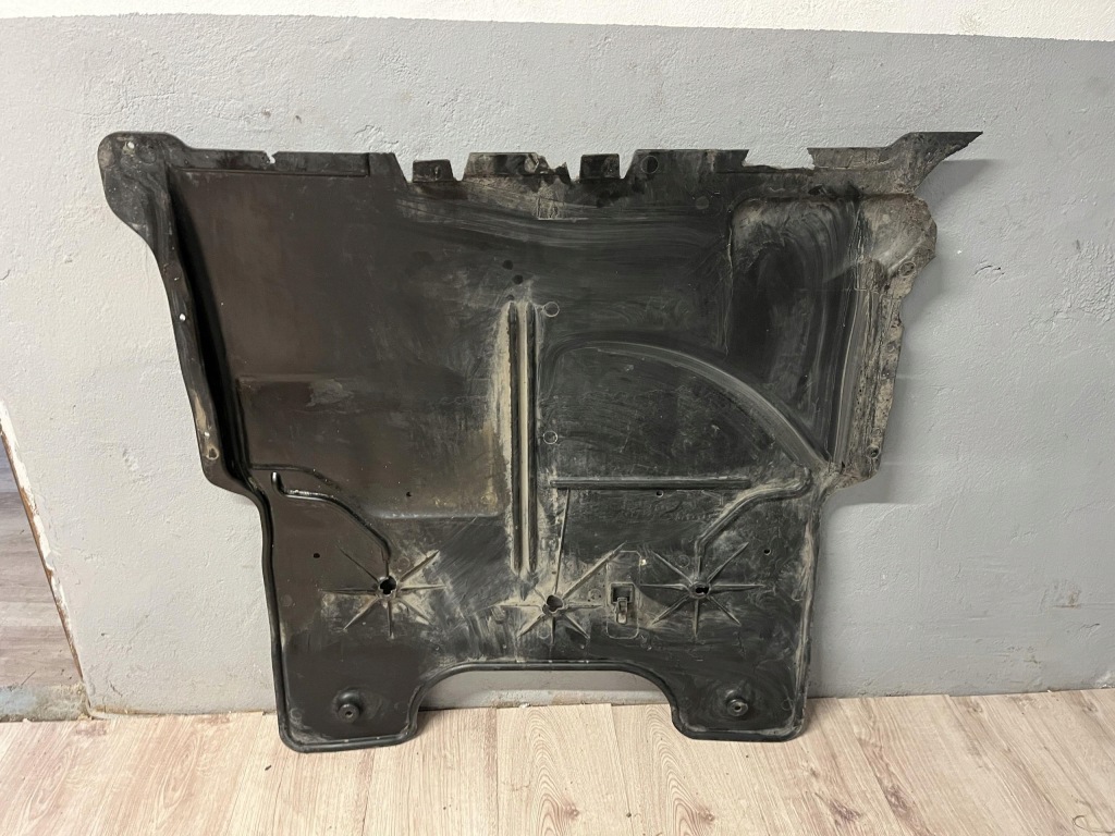 Vw skoda seat audi накладка под двигатель 2q0825236g Киев