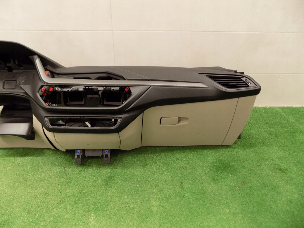 фото №7, Bmw f44 приборная панель приборная консоль nieregenerowana nić