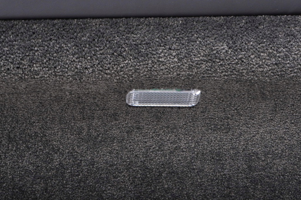 фото №6, Bentley bentayga обшивка багажника правий задня 36a863888m