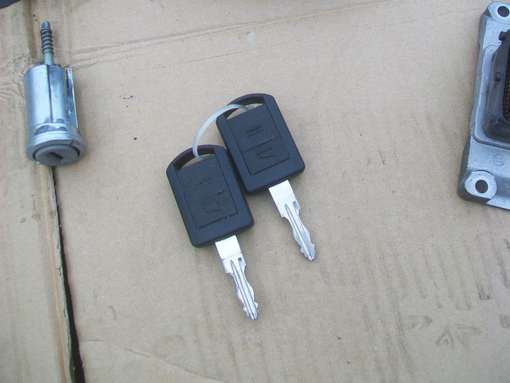 фото №4, Бортовий комп'ютер імобілайзер ключі вкладиші opel corsa c 1.2