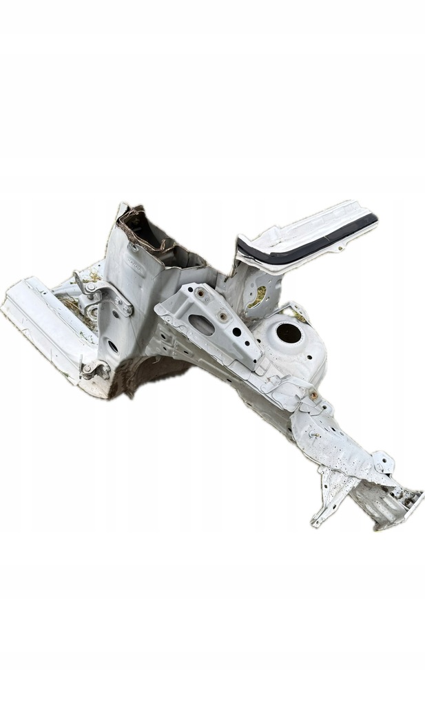 фото №1, Четверть лонжерон подкрылок правая toyota yaris iii 11-20r.