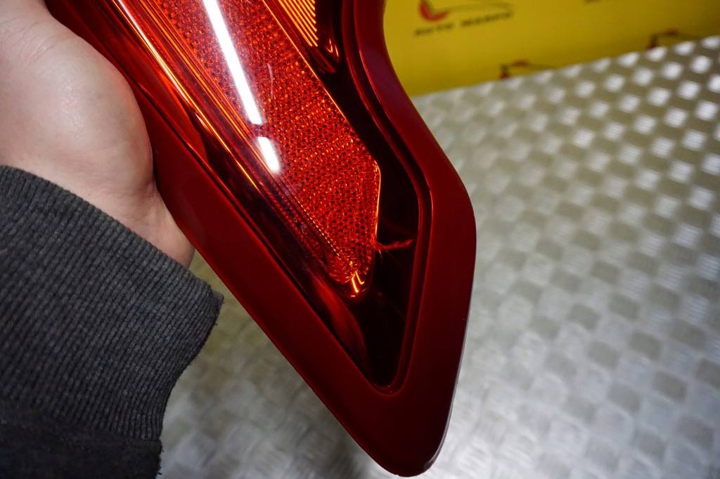 фото №10, Ford explorer 2020 - 2023 лампа задняя задняя левая usa