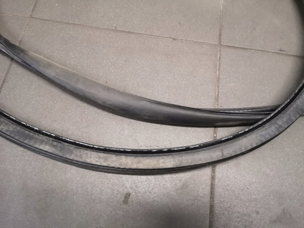 фото №10, Прокладка дверь правый перед audi a4 b6