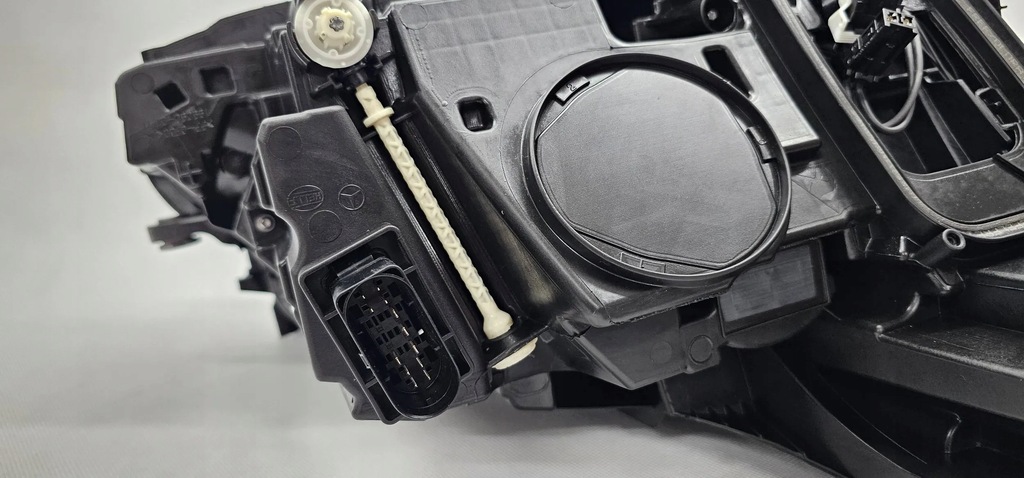 фото №11, Mercedes w213 e-klasa лампа перед передняя левая