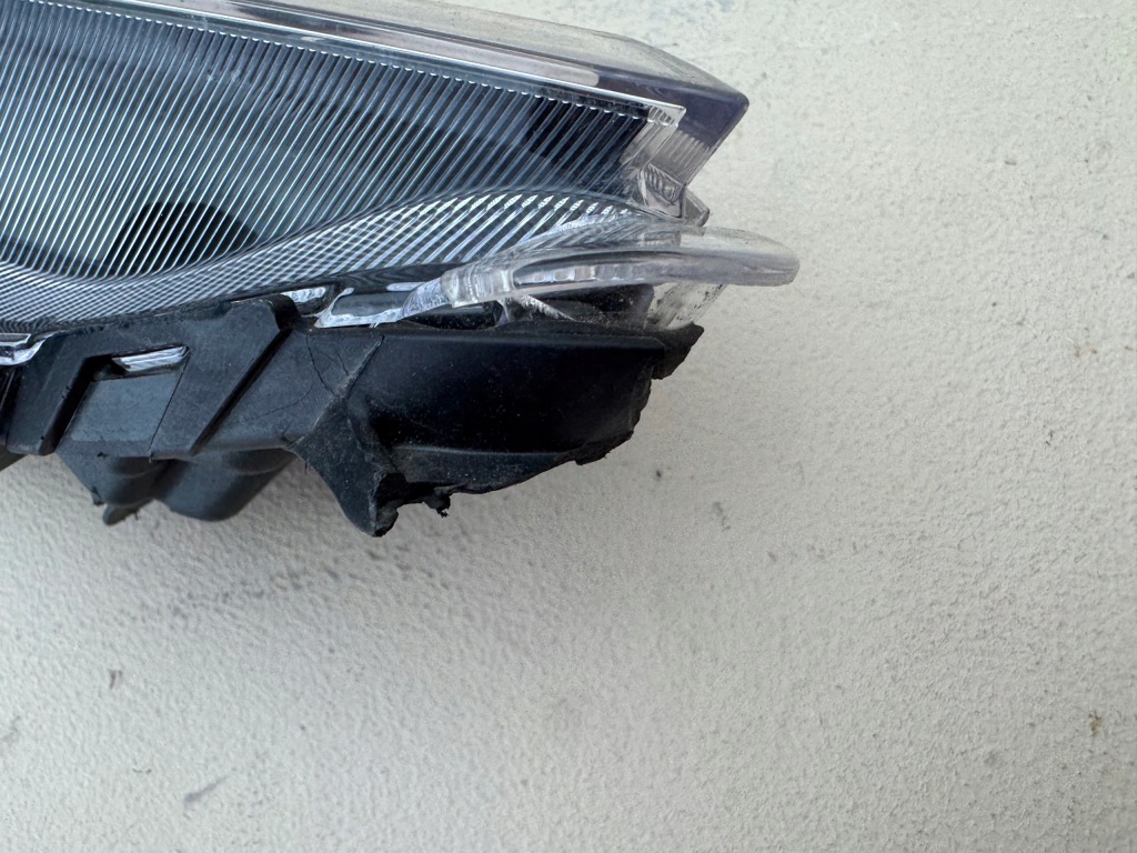 Hyundai i30 2 2 11-17r turbo led противотуманная фара drl правая  перед 92202-a64 Цена