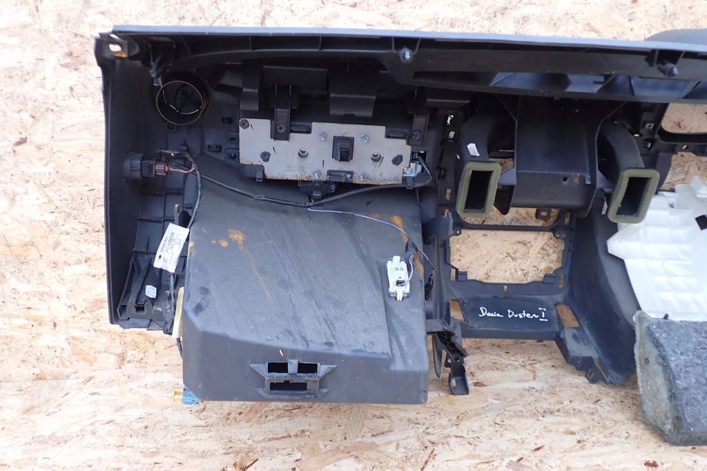 фото №11, Dacia duster i приборная панель приборная консоль подушка air bag