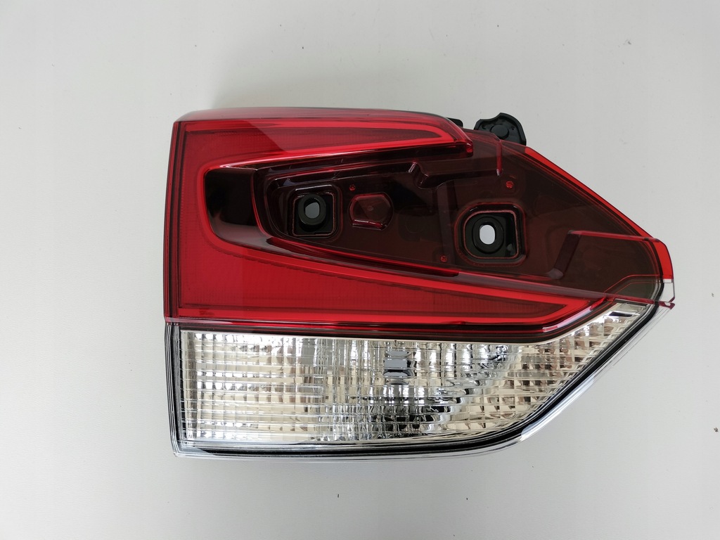 фото №1, Лампа левая задняя w крышка subaru forester 18- led