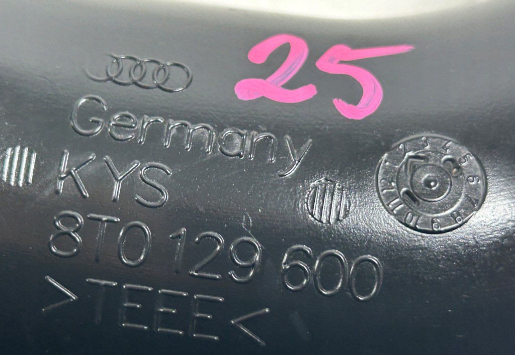 фото №4, Шланг труба повітря audi rs4 rs5 b8 8t0129600
