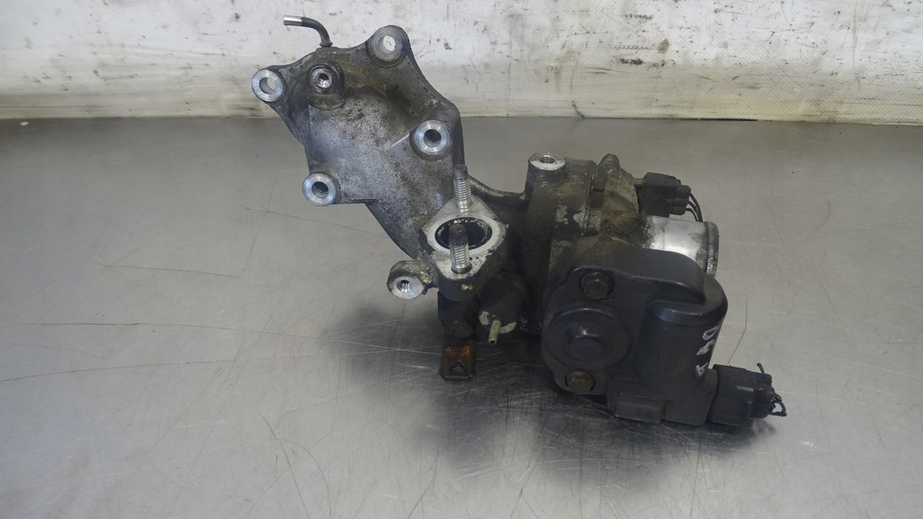 фото №1, Дросельна заслінка toyota yaris 1.4