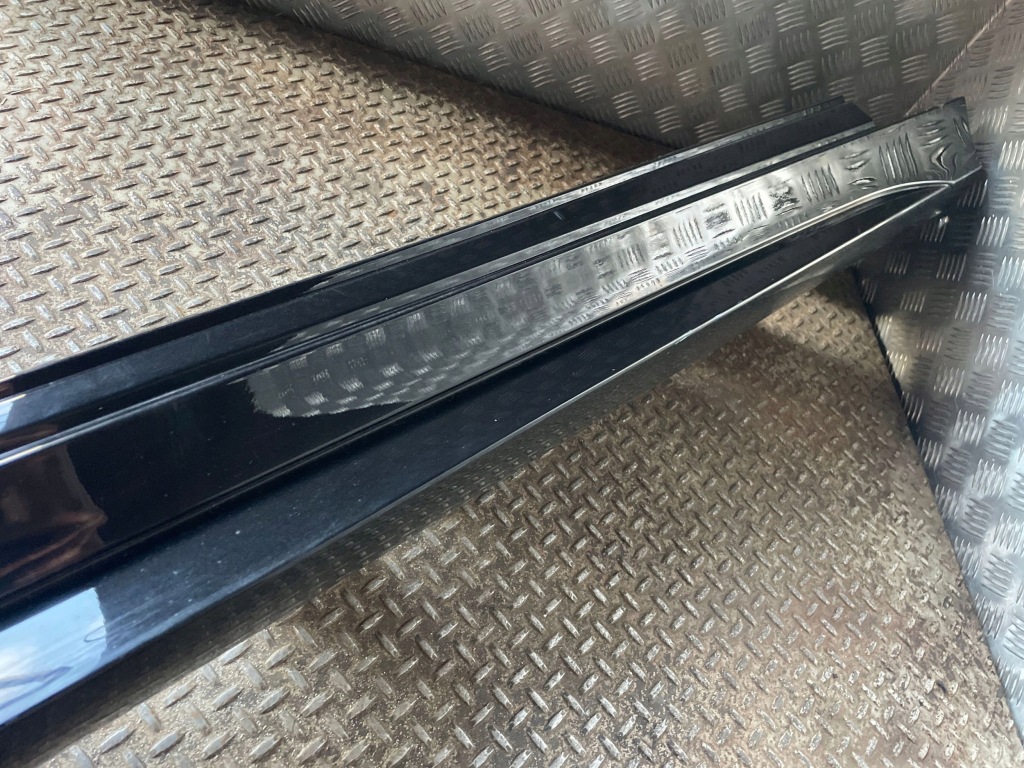 2022 mercedes-benz gls x167 накладка порог a1676906301 Киев