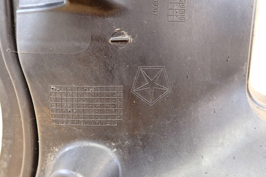 фото №7, Dodge challenger 15- повітропровід повітря поперечина 68170169af oem 68170169ae