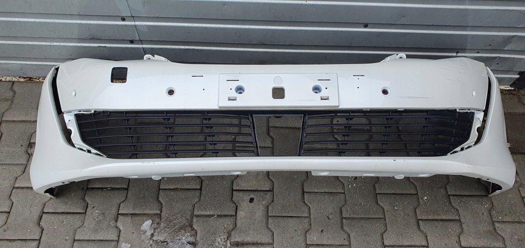 Купить Peugeot 508 ii 2 2018- бампер перед передний решётка средняя