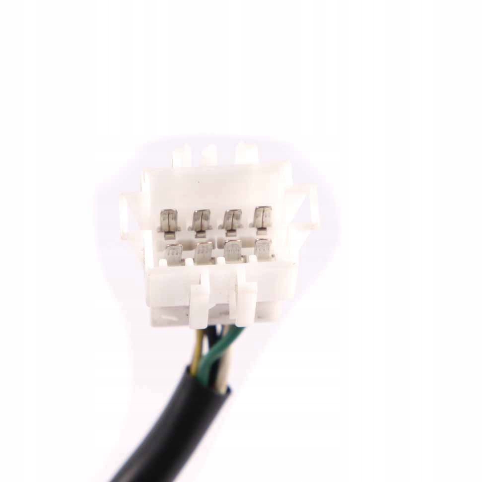 фото №10, Mercedes w212 направляющая направляющая шторка багажника правый задняя a2128203042