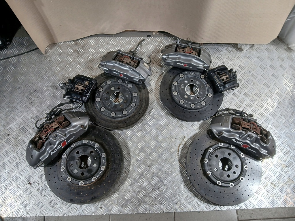 фото №1, Audi r8 4s ceramika тормозные диски керамические карбон 2016-2023