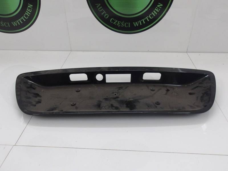 фото №1, Mercedes c w203 накладка кришки багажника