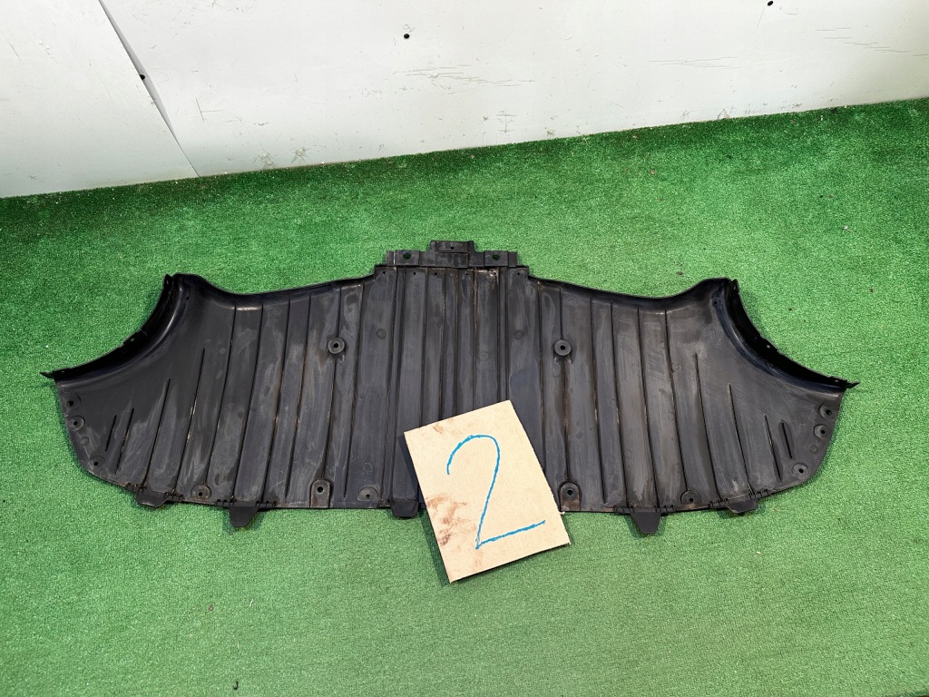 Tesla model y плита накладка под бампер задняя 1638051-00-b Киев