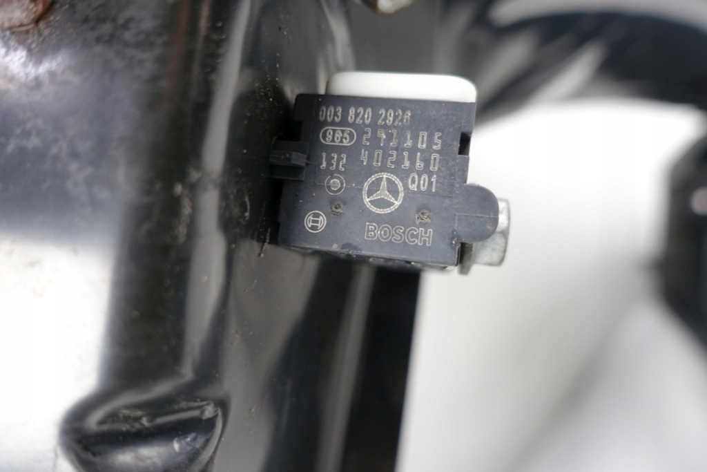 Mercedes w164 ml панель фари лампи лівий кронштейн підсилювач ремінь перед Зі Шроту