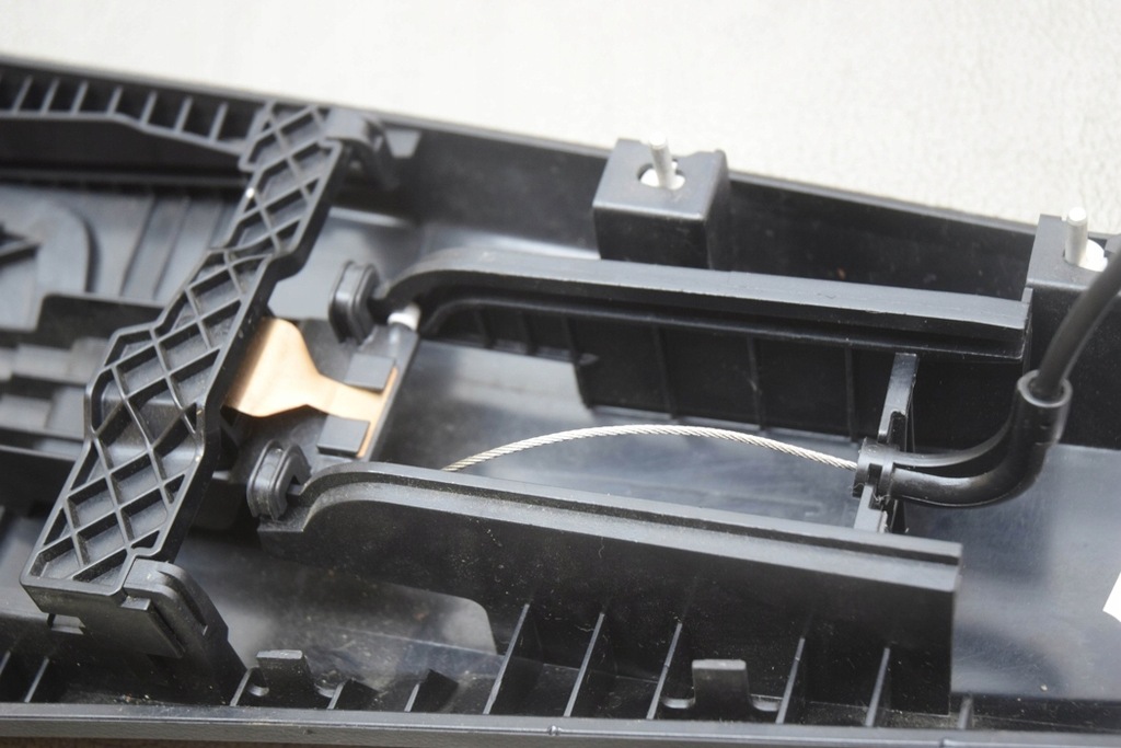 фото №10, Інше частини внутрішнє bmw 1 cabrio e88 9128774 2011