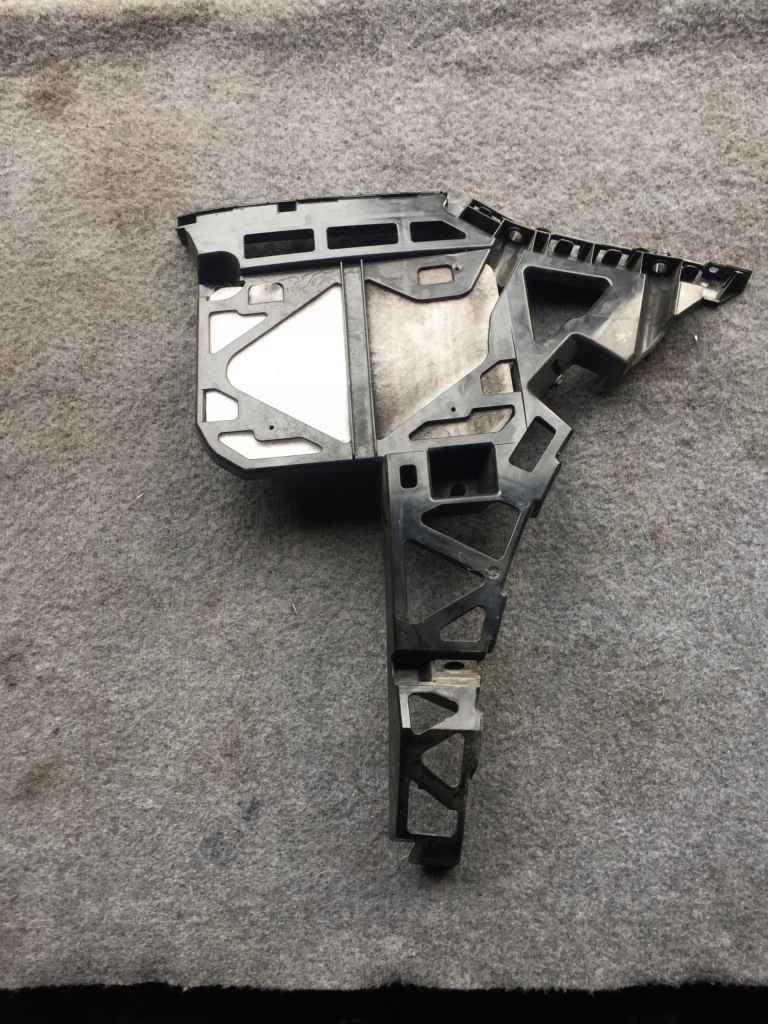 фото №1, Напрямна бампера правий задня mercedes gle w166