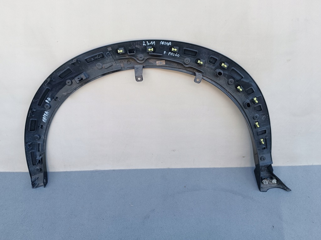 фото №8, Nissan ariya молдинг накладка крыло правый перед передний 63812 63810 5mp5a