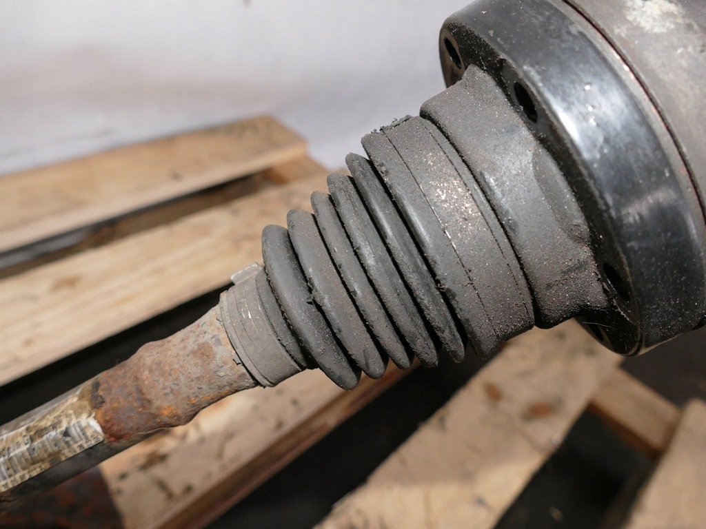 фото №7, Porsche cayenne 9p 7l turbo ступиця привідний вал l.p.