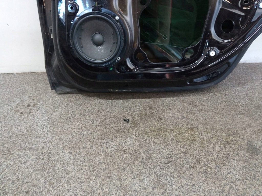 фото №10, Дверь правое задняя kombi чёрные skoda octavia iv 2019-