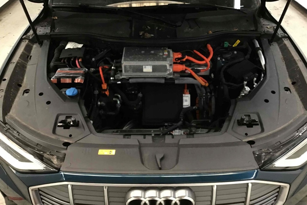 фото №11, Audi q8 e-tron насос abs 4ke614100ab etron тормозная 4ke614100ac 4ke611301b