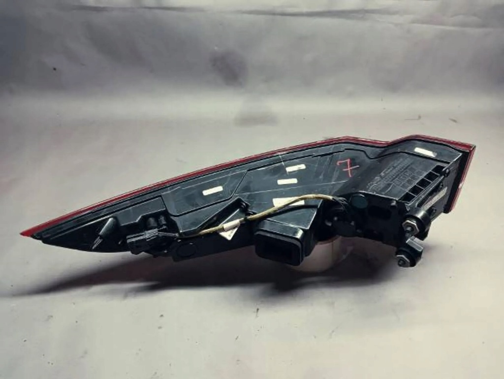 фото №9, M17 m17 jaguar i-pace лампа левый задняя j9d3-13405-cc