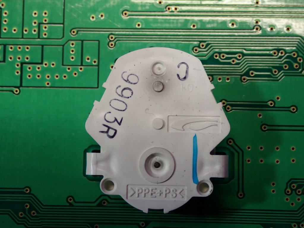 фото №6, Nissan micra k12 07-10 lift 1.2 80km счетчик приборы bg20a 154583km