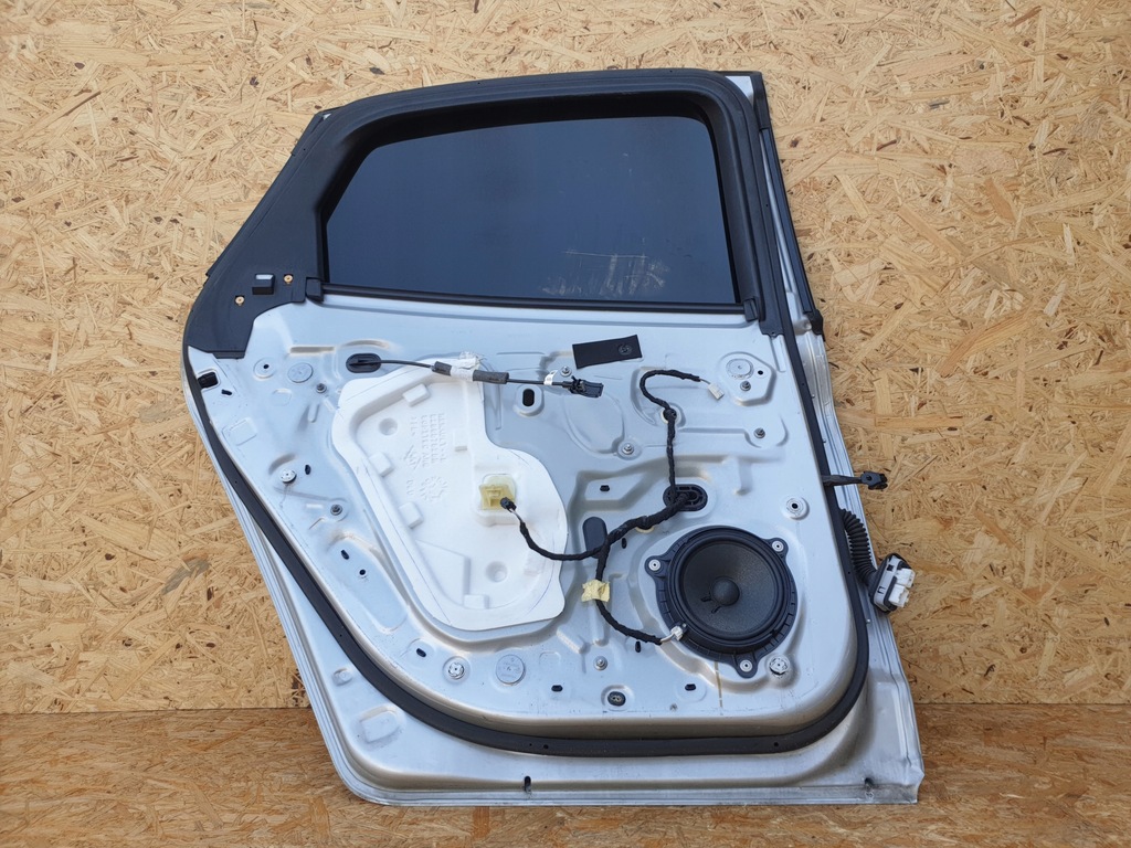 фото №9, Renault talisman двері лівий задня ted69 нефарбований sedan