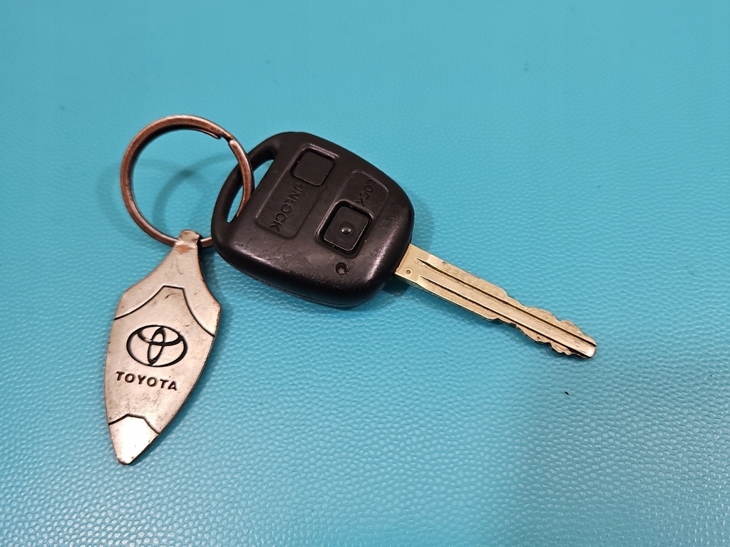 фото №13, Бортовой компьютер блок управления двигателя набор toyota corolla verso i 2.0 d4d