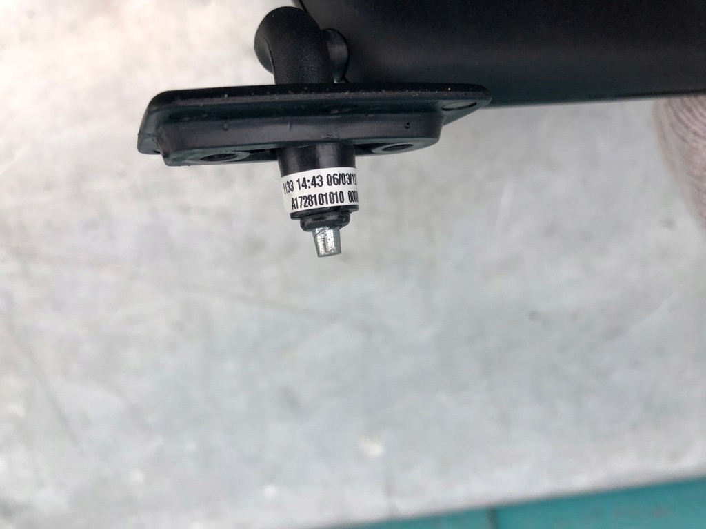 фото №3, Mercedes r172 slk slc правый козырёк козырёк