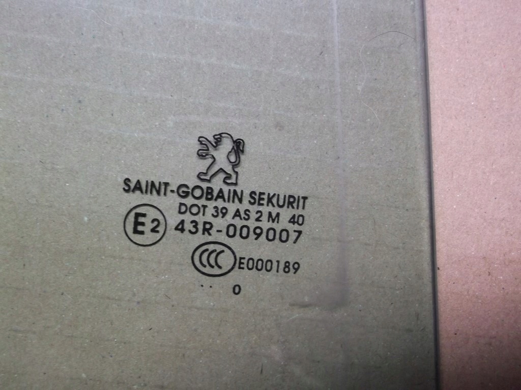 фото №4, Peugeot 3008 скло двері задня 10 r