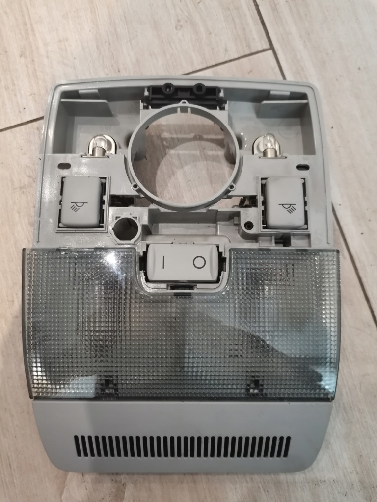 фото №1, Лампа освітлення кабіни 8e0947135e audi a3