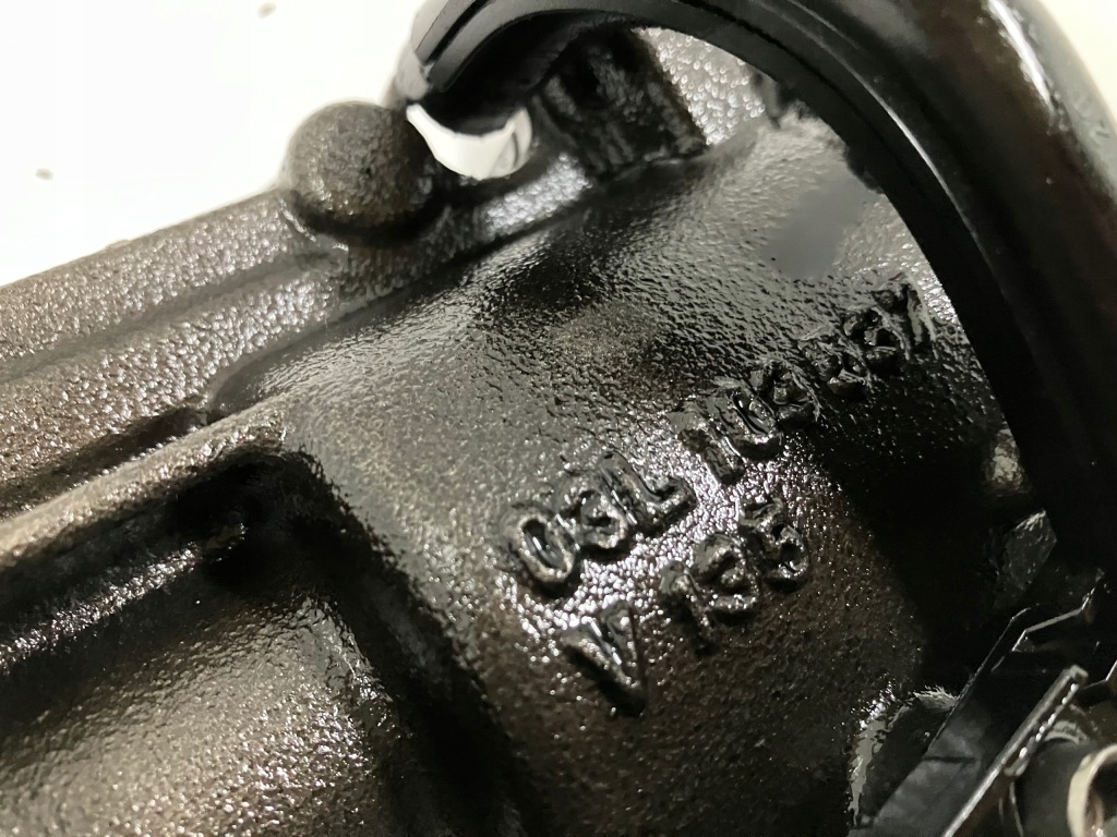 Насос оливи 2.0 tdi 140 km cff cffb passat b7 03l103537 03l115105d Недорого