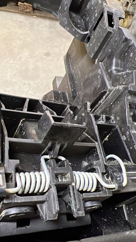 фото №8, Туннель средний подлокотник bmw 1 f40