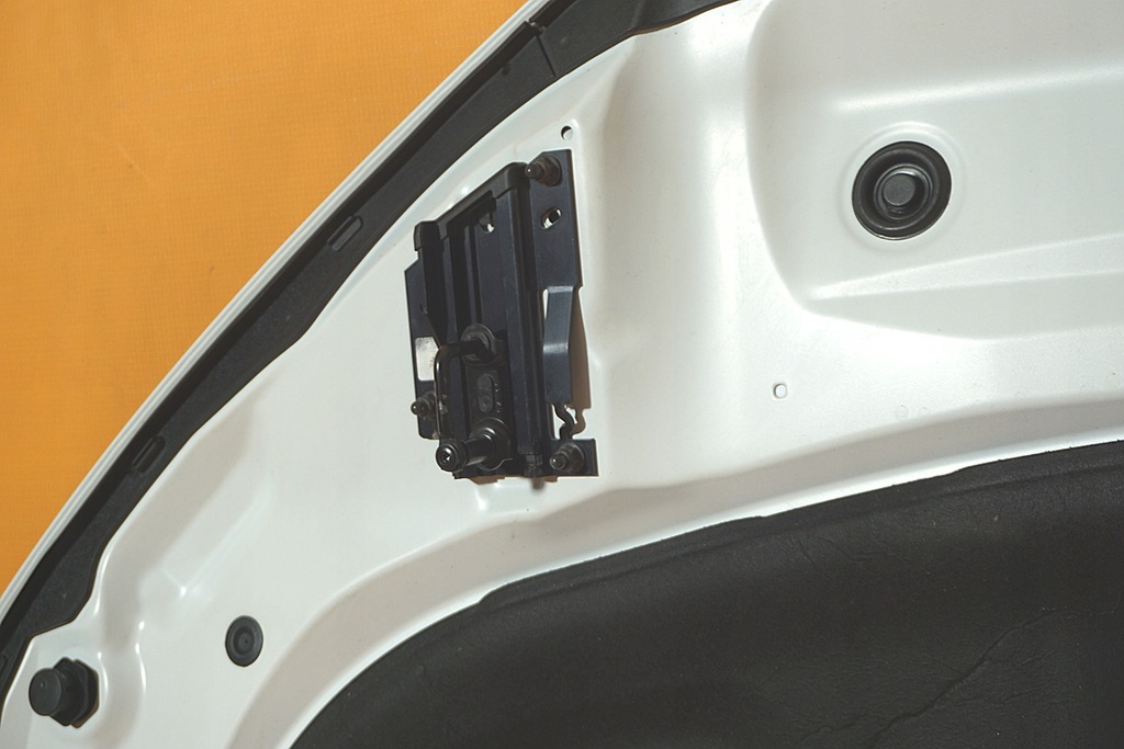 фото №11, Audi a4 8w b9 66km капот шумоізоляція форсунки 8w0823029a ls9r