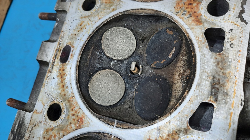 фото №4, Головка двигуна 1001837 volvo s60 v70 2.4b 140km