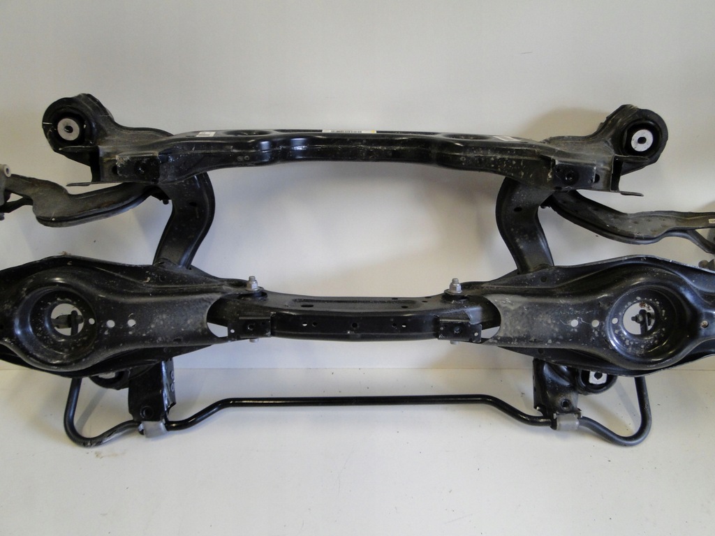 фото №8, Mercedes eqb 243 x243 w243 подрамник задний подрамник подрамник задняя подвеска голый