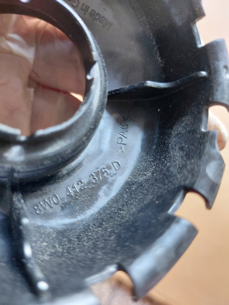 фото №3, Заглушка захист накладка амортизатора audi a4 b9