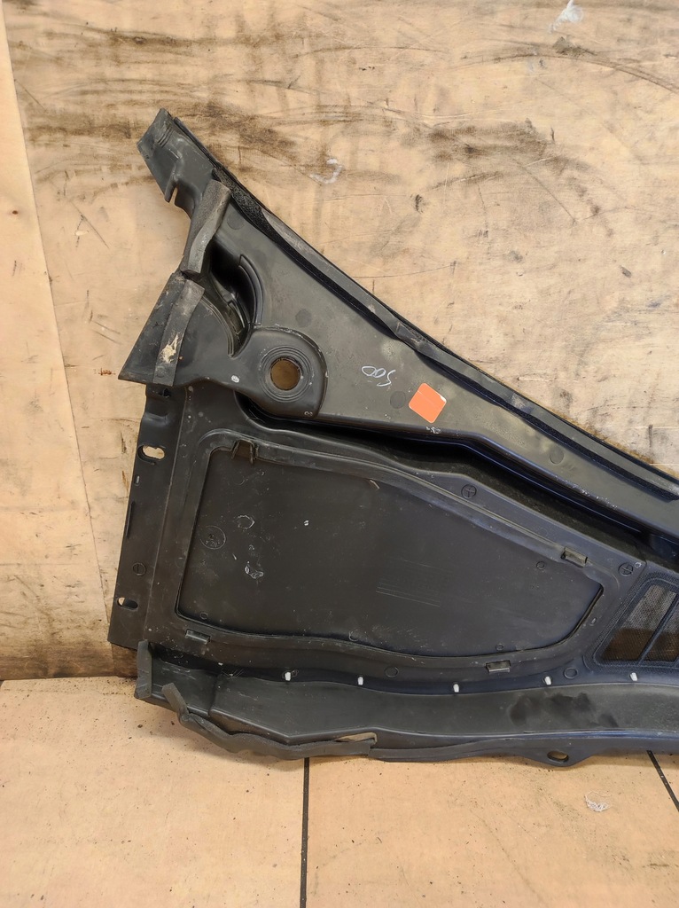 фото №8, Жабо пластиковый левая explorer vi 6 eu