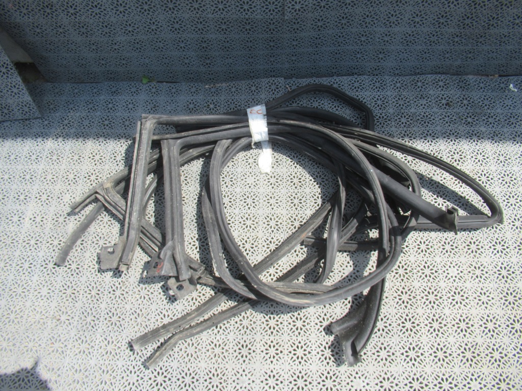 фото №1, Прокладка дверь vw passat cc