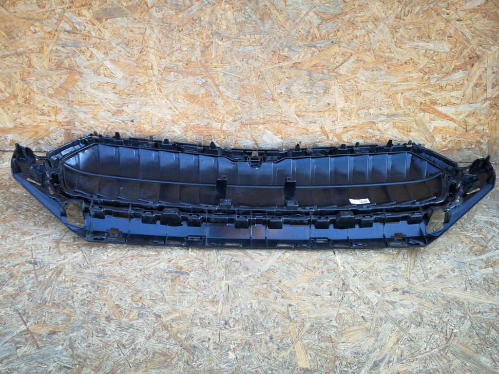 фото №9, Skoda enyaq 21-решётка средняя решётка радиатора решётка радиатора бампера перед камера 5la853653