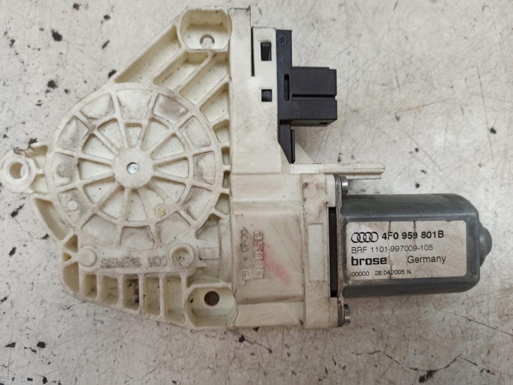 фото №9, Audi a6 c6 моторчик скло лівий перед 4f0959801b